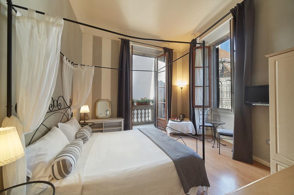 B&B Di Piazza Del Duomo Firenze Eksteriør bilde