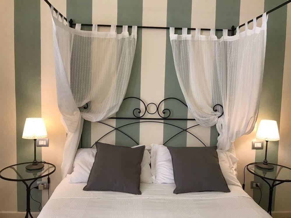 B&B Di Piazza Del Duomo Firenze Eksteriør bilde